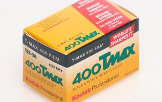 Analogfilm Kodak T-Max 400. Schwarzweiß. Fotostudio FotoKarlsruhe.